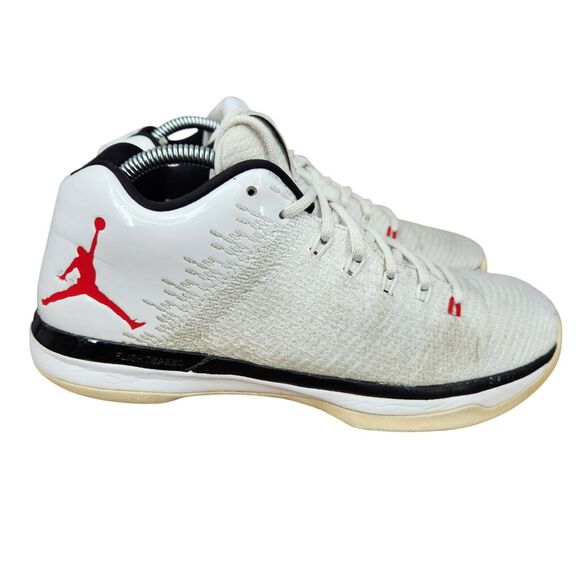 Air Jordan 31 Low Chicago Bulls Sneakers Mens 9 White Red‎ Shoes 897564-101